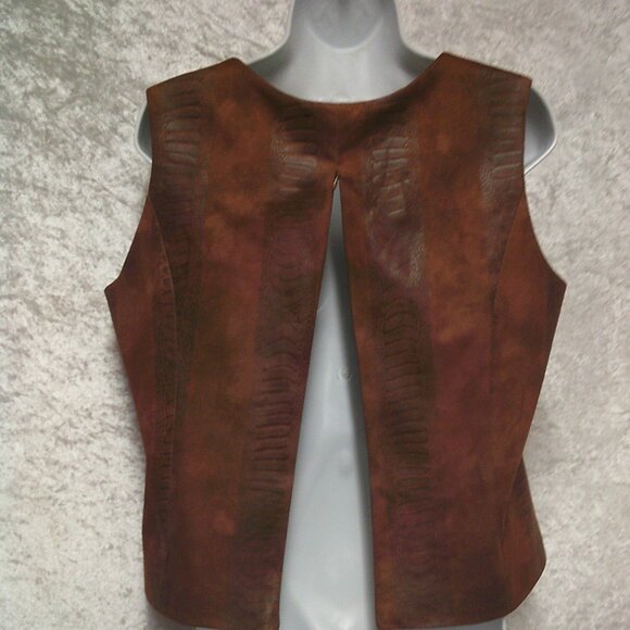 Rosemary Women's jacket skirt vest set faux lether size-13-15 - Picture 11 of 16